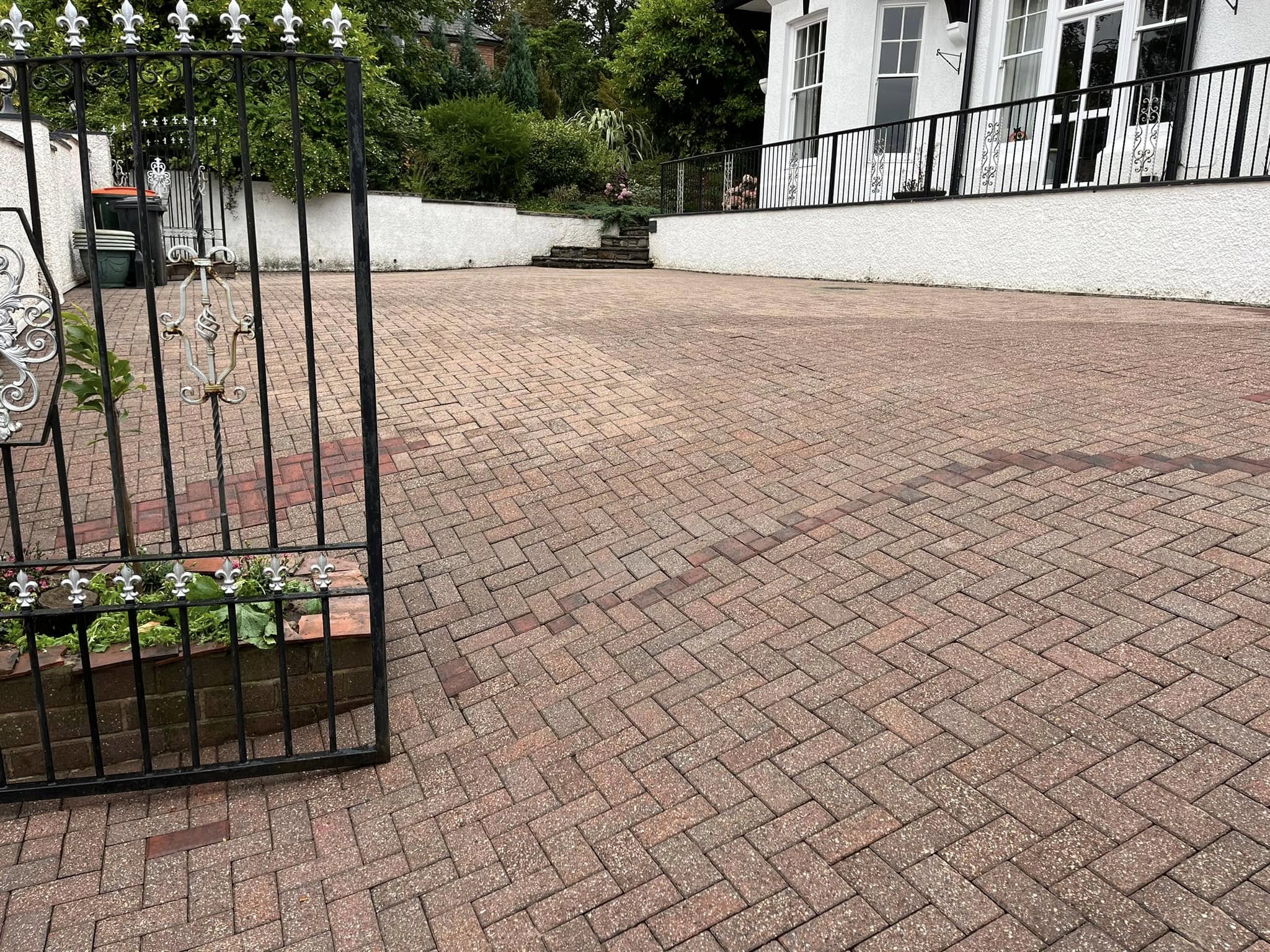 front-driveway-jet-wash-clean-caerleon-after