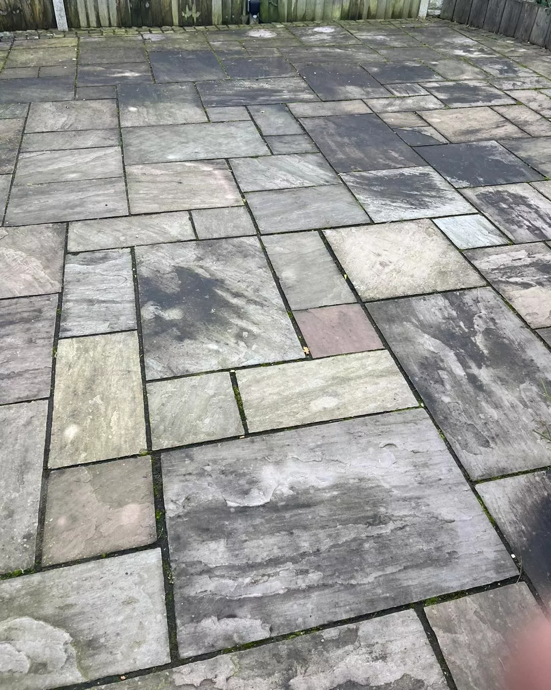 patio-jet-washing-cleaning-service-before-1