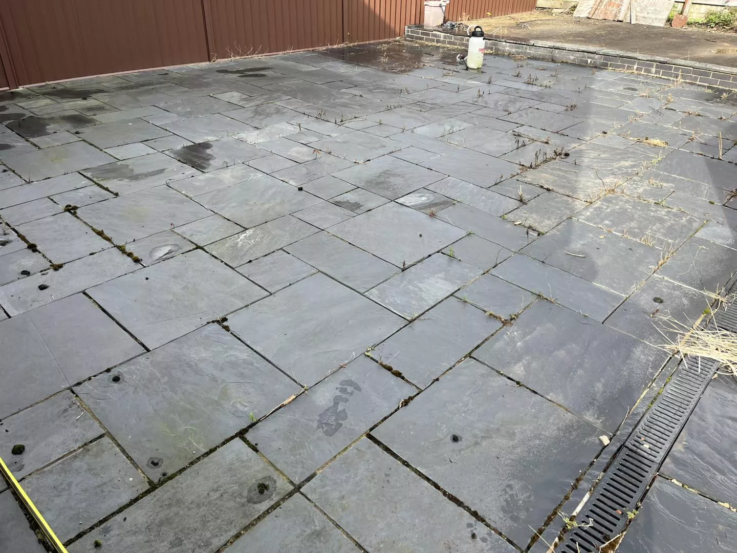 residential-patio-cleaning-jet-washing-service-caerleon-before