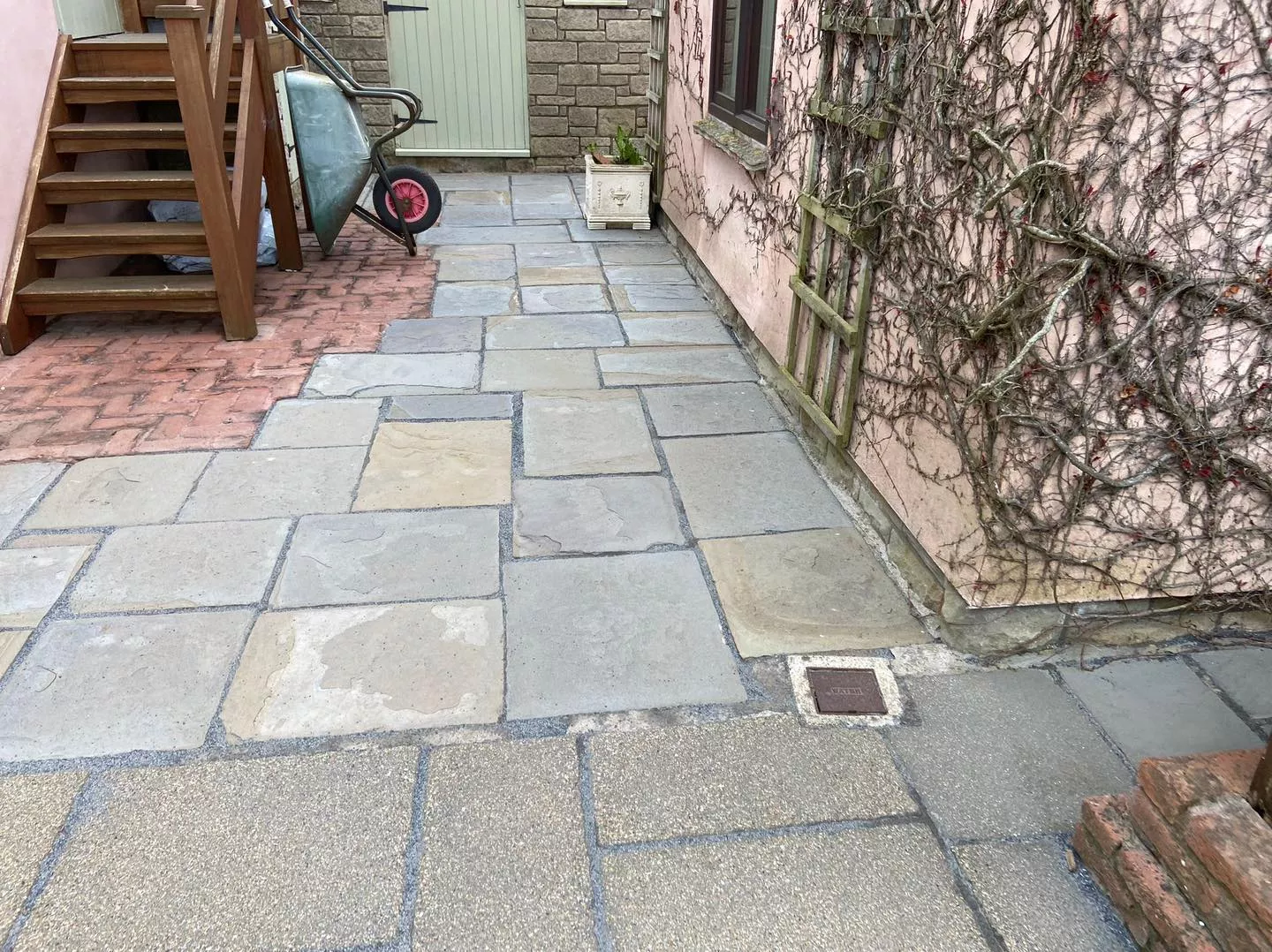 side-patio-complete-jet-wash-cleaning-caerleon