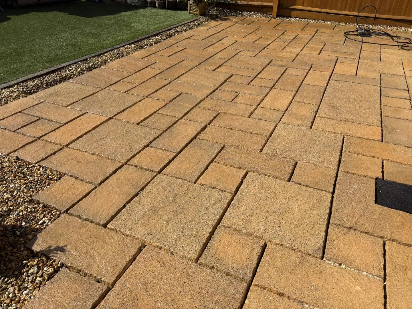 restoring-patios-chem-wash-cleaning-old-resin-pointining-liquid-cement-rogerstone