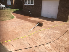 imprint-before imprint-before